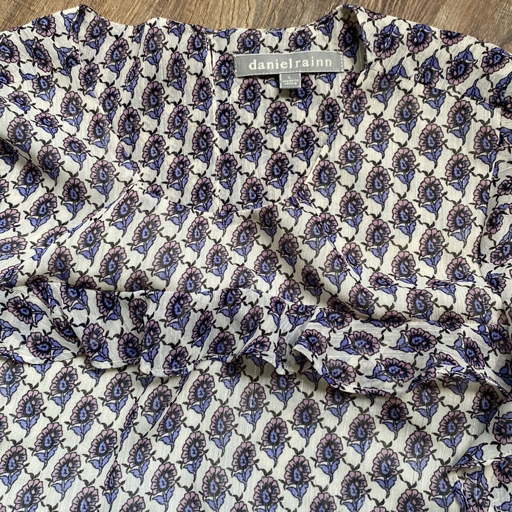 Purple blouse - Picture 2 of 5
